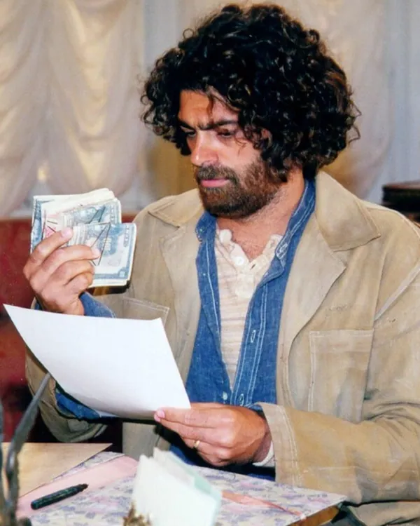 Julião Petruchio (Eduardo Moscovis)