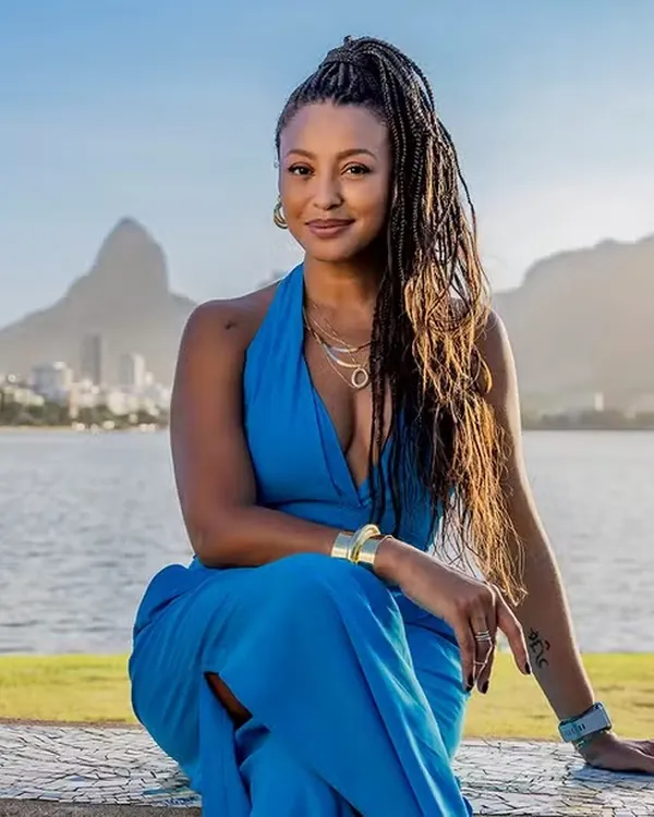 Isabela Miranda (Sheron Menezzes)
