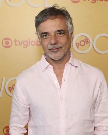Zé (Ângelo Antônio) em Por Você