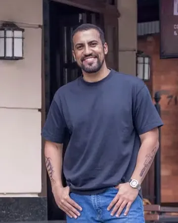 Joel (Ricardo Teodoro) em Quem Ama Cuida