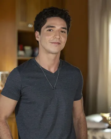 Rafael (João Vitor Silva) em Quem Ama Cuida